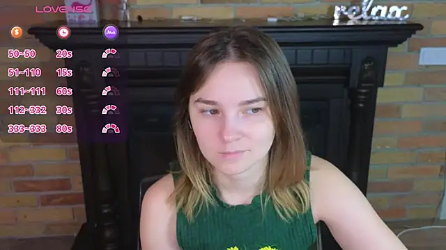 Snapshot of Ellie_Sunset chatting on 07-11-26, 08:17 Ellie Sunset online show from 07-11-26, 08:17