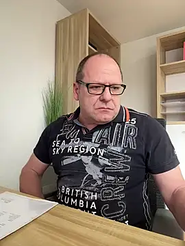 coupleLatinaLovers online show from 02-20-25, 10:48