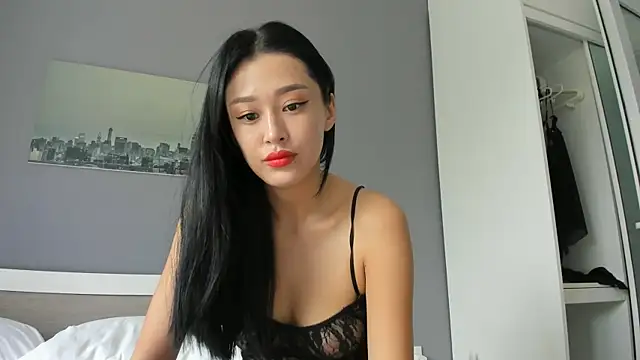 Snapshot of yumisunn chatting on 11-12-25, 04:02 yumisunn online show from 11-12-25, 04:02