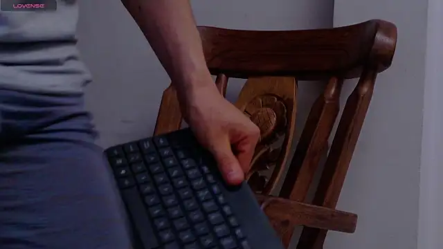 Sexy Alejandro  online show from 03-25-26, 11:49