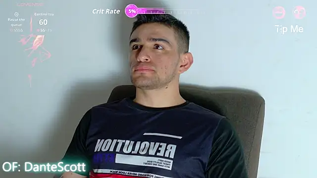 Snapshot of Sexy_Alejandro_ chatting on 04-27-26, 11:30 Sexy Alejandro online show from 04-27-26, 11:30