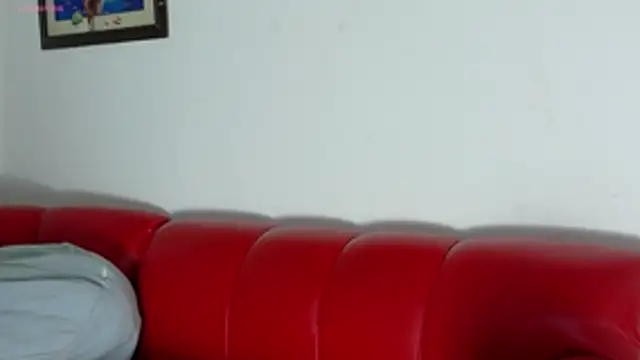 Snapshot of Sexy_Alejandro_ chatting on 06-03-26, 10:59 Sexy Alejandro online show from 06-03-26, 10:59