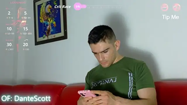 Snapshot of Sexy_Alejandro_ chatting on 06-05-26, 11:38 Sexy Alejandro online show from 06-05-26, 11:38