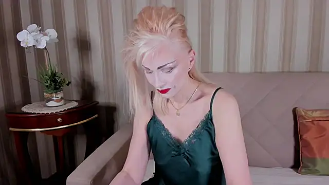 Rita Farel online show from 12-15-25, 09:52