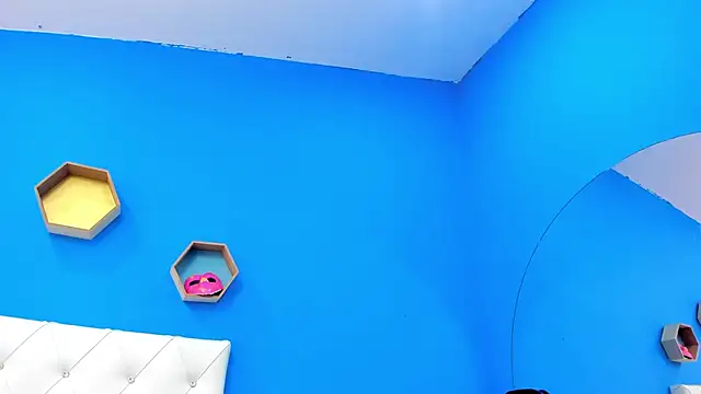 Snapshot of rave_connor chatting on 02-13-25, 05:01 rave connor online show from 02-13-25, 05:01