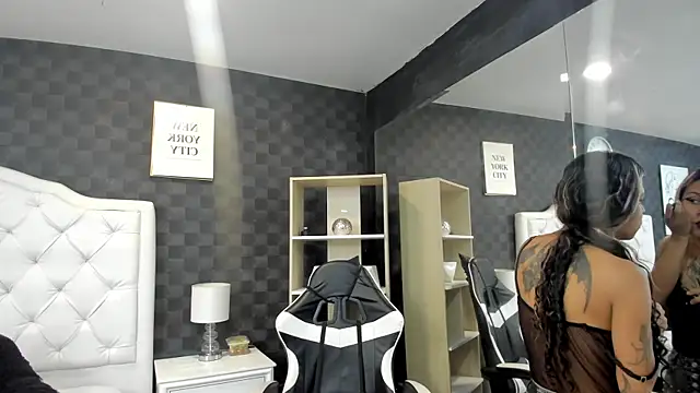 Snapshot of rave_connor chatting on 03-13-25, 05:18 rave connor online show from 03-13-25, 05:18