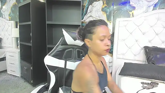 Snapshot of rave_connor chatting on 11-26-25, 07:15 rave connor online show from 11-26-25, 07:15