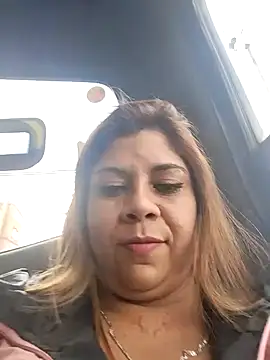 Laura-Hernandez online show from 01-10-25, 10:46