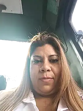 Laura-Hernandez online show from 01-26-25, 07:52