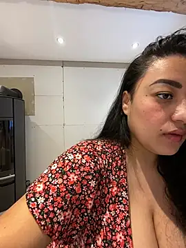 Snapshot of Alma- chatting on 12-28-24, 09:09 Alma- online show from 12-28-24, 09:09