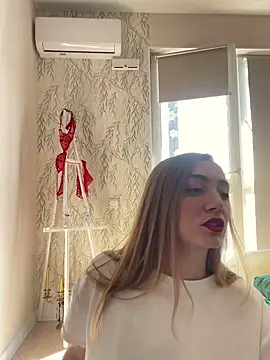 kira proxima 02 online show from 03-18-25, 07:08