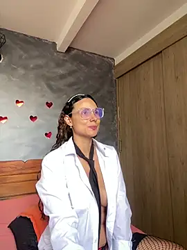 Snapshot of MafeeRoss chatting on 02-18-26, 05:42 MafeeRoss online show from 02-18-26, 05:42