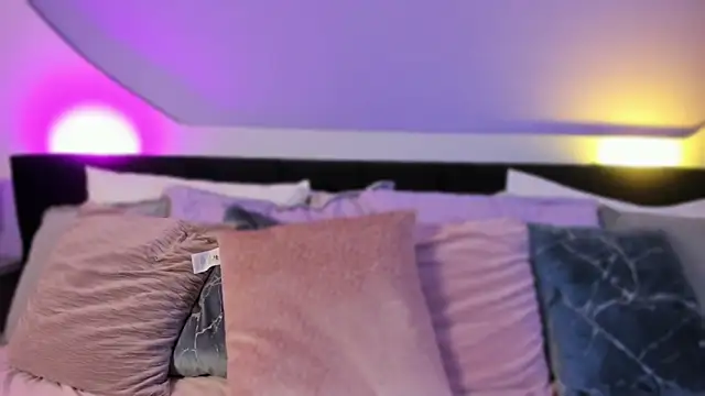 Snapshot of Lilou_albrecht chatting on 02-16-26, 07:54 Lilou albrecht online show from 02-16-26, 07:54