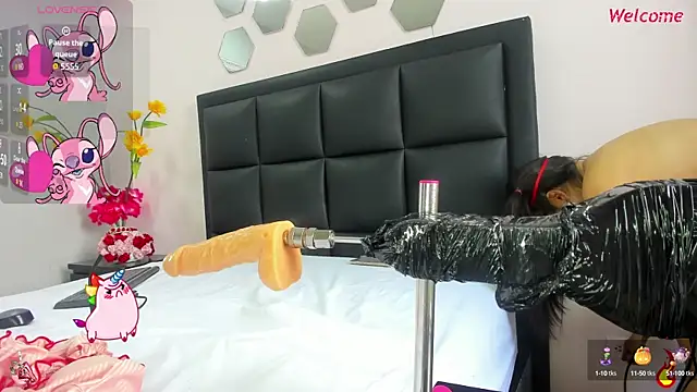 Snapshot of Catalina_Jonex chatting on 10-14-25, 08:53 Catalina Jonex online show from 10-14-25, 08:53