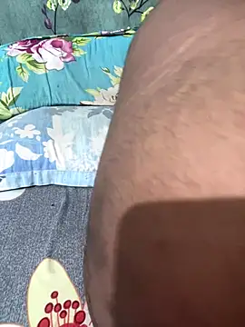 Snapshot of coco_boy12 chatting on 11-29-25, 05:10 coco boy12 online show from 11-29-25, 05:10