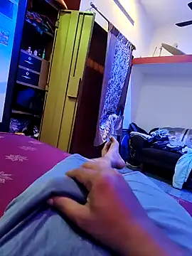 Snapshot of tharun_tami chatting on 02-16-25, 04:42 tharun tami online show from 02-16-25, 04:42