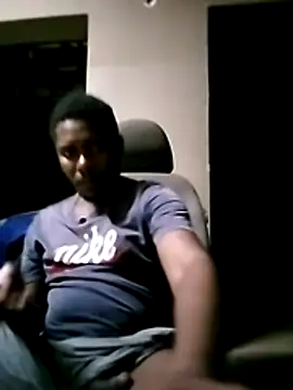 Snapshot of bigtswakalaka chatting on 01-11-26, 10:59 bigtswakalaka online show from 01-11-26, 10:59