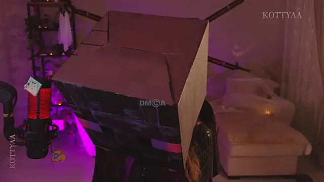 Snapshot of -Kottyaa- chatting on 10-31-25, 07:26 -Kottyaa- online show from 10-31-25, 07:26