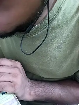 Snapshot of Hot_boy_Rudra chatting on 09-10-25, 04:18 Hot boy Rudra online show from 09-10-25, 04:18