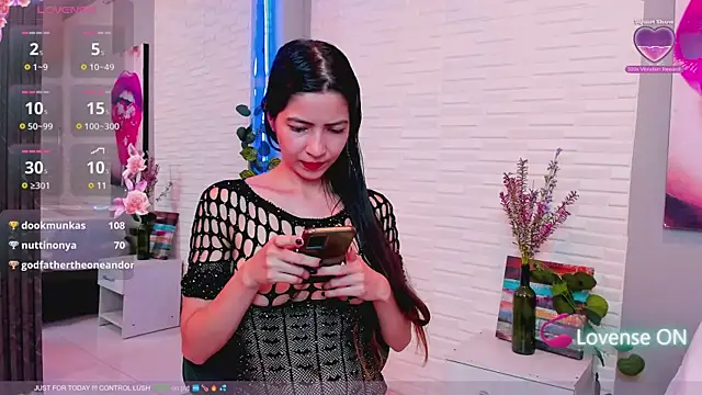 Snapshot of sweetieandjuicyy chatting on 01-30-25, 09:04 sweetieandjuicyy online show from 01-30-25, 09:04