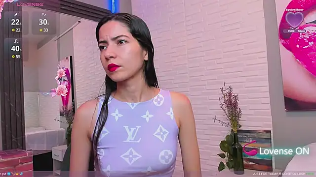 Snapshot of sweetieandjuicyy chatting on 02-12-25, 01:59 sweetieandjuicyy online show from 02-12-25, 01:59