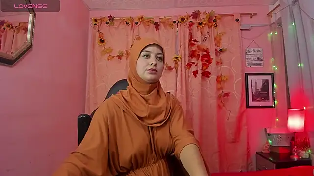 Snapshot of BadraSaadi chatting on 03-22-25, 12:14 BadraSaadi online show from 03-22-25, 12:14