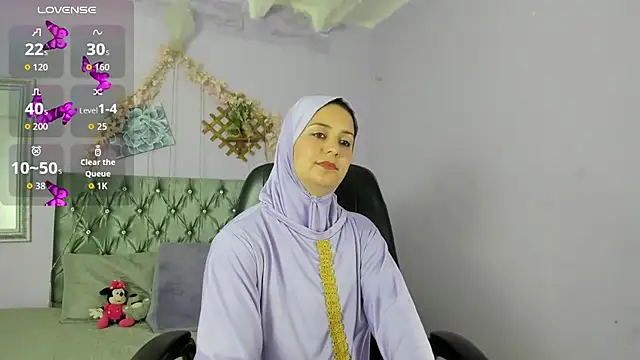 Snapshot of BadraSaadi chatting on 10-01-25, 07:42 BadraSaadi online show from 10-01-25, 07:42