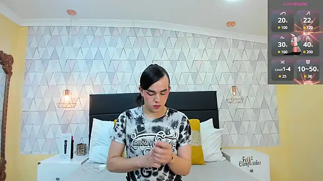 JustinePerry online show from 10-17-25, 03:20