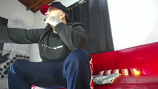 Dexter-T online show from 02-13-25, 04:22