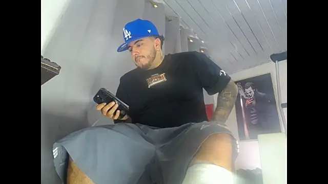 Dexter-T online show from 12-22-25, 05:54