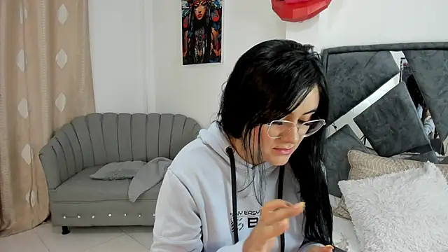 Dulce amg online show from 05-19-26, 02:07