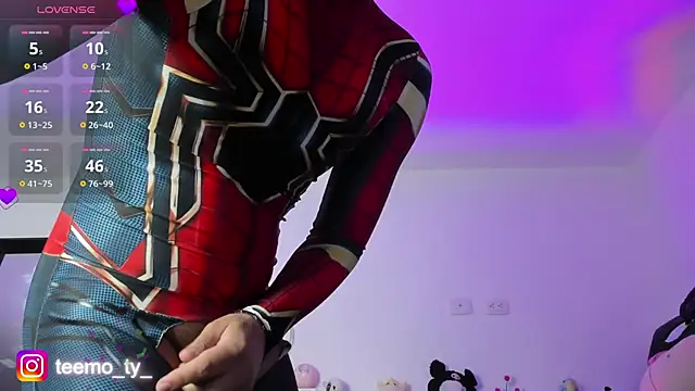 Snapshot of teemotwink chatting on 02-09-25, 10:32 teemotwink online show from 02-09-25, 10:32