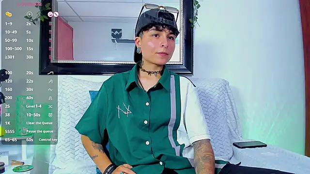 ZuryRamirez  online show from 01-13-25, 07:21