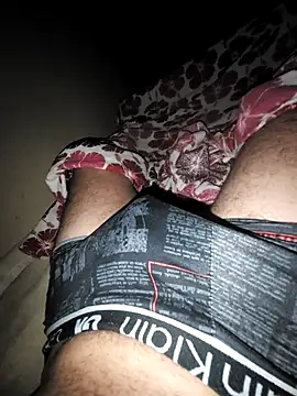 Snapshot of ch___ro69 chatting on 06-29-26, 05:03 ch ro69 online show from 06-29-26, 05:03