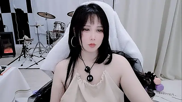 Vaness-a online show from 04-04-26, 02:47