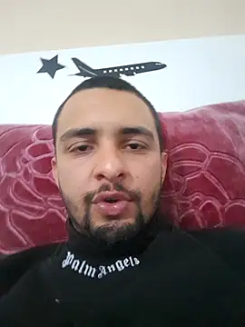 Snapshot of Hazembahloul chatting on 02-04-26, 11:09 Hazembahloul online show from 02-04-26, 11:09