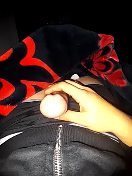 Snapshot of Hazembahloul chatting on 02-28-26, 10:00 Hazembahloul online show from 02-28-26, 10:00