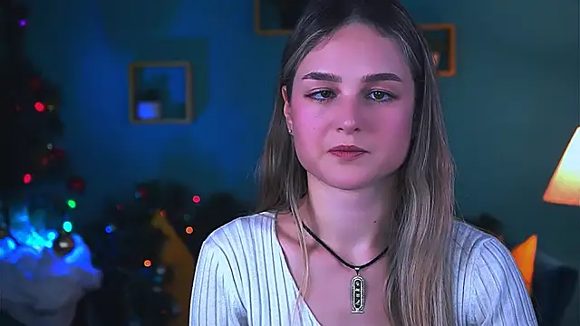 Snapshot of DeboraLarson chatting on 01-19-25, 12:17 DeboraLarson online show from 01-19-25, 12:17