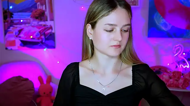 DeboraLarson online show from 02-13-25, 08:06