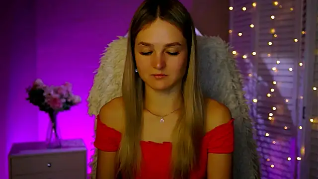 DeboraLarson online show from 11-21-25, 03:38