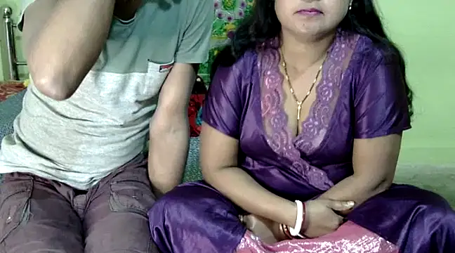 Couple For You18 online show from 01-06-25, 04:02