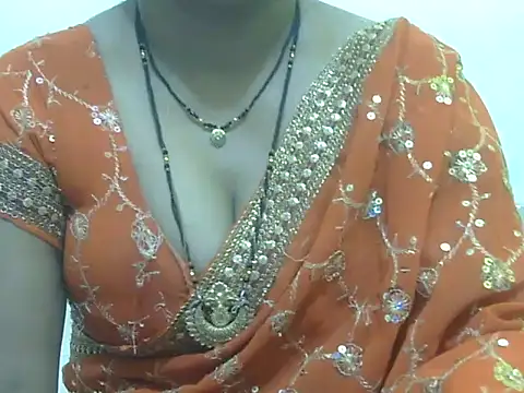 Snapshot of HOT-SEEMAA chatting on 06-23-26, 05:44 HOT-SEEMAA online show from 06-23-26, 05:44