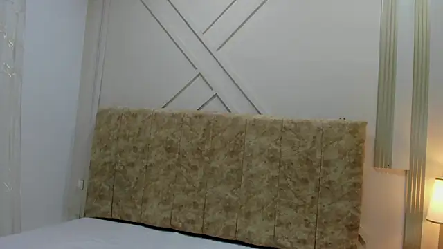 Snapshot of ashley__foxx_ chatting on 10-03-25, 02:14 ashley foxx online show from 10-03-25, 02:14