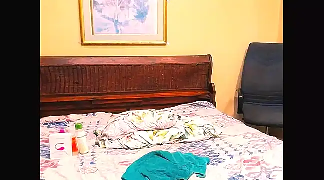 Snapshot of veronica1xxx chatting on 01-24-25, 02:18 veronica1xxx online show from 01-24-25, 02:18