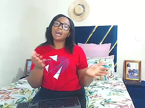 Snapshot of veronica1xxx chatting on 09-27-25, 06:35 veronica1xxx online show from 09-27-25, 06:35