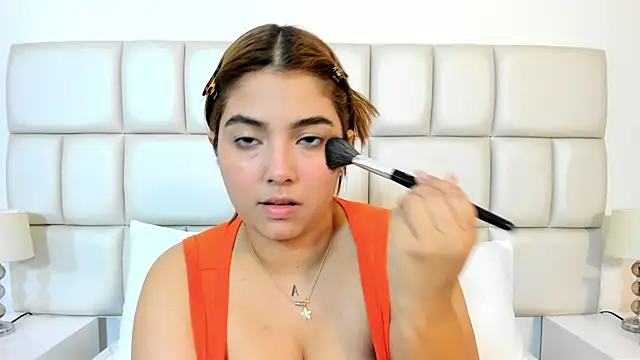 Snapshot of CortanaAdamss chatting on 09-11-25, 11:10 CortanaAdamss online show from 09-11-25, 11:10