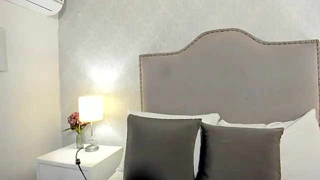 Snapshot of CortanaAdamss chatting on 07-28-26, 11:17 CortanaAdamss online show from 07-28-26, 11:17