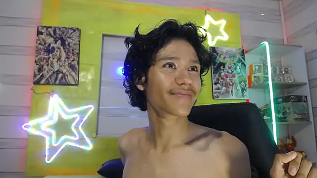 Snapshot of andy_staar chatting on 10-16-25, 01:01 andy staar online show from 10-16-25, 01:01