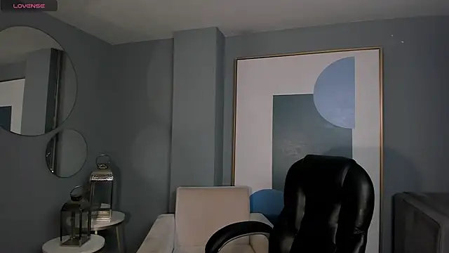 Snapshot of GabriellaLee chatting on 06-18-26, 02:45 GabriellaLee online show from 06-18-26, 02:45