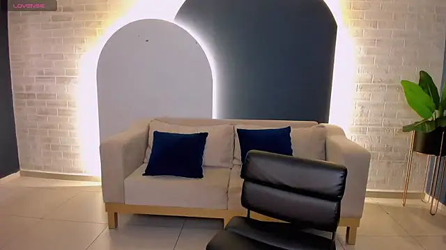 StacyWoods online show from 03-17-25, 10:49